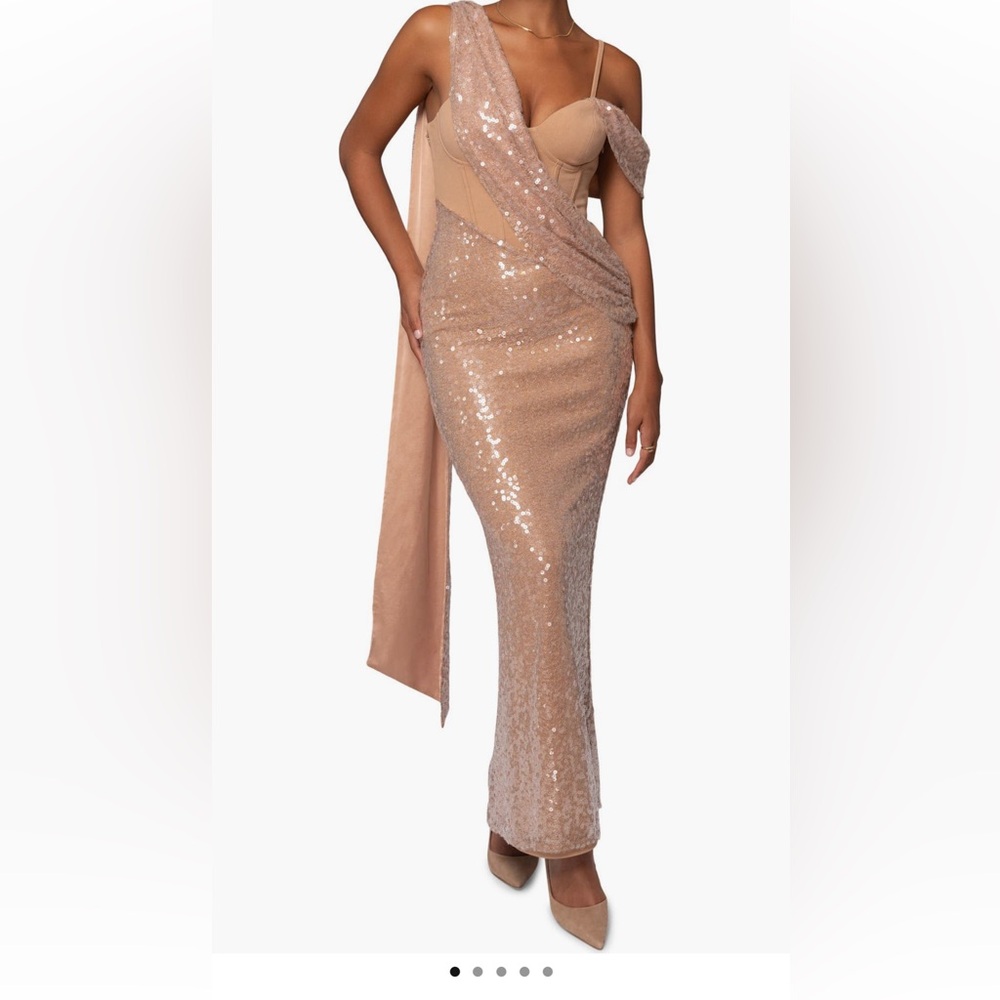 Jluxlabel amani nude sequin gown nwt S